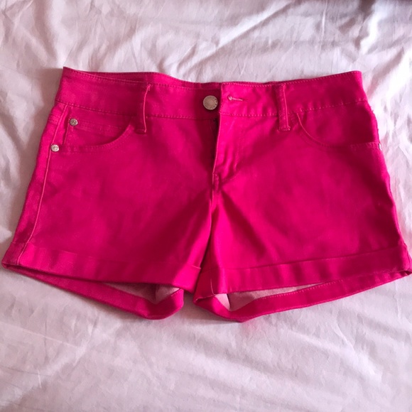 Pink shorts (never worn) - Picture 1 of 1